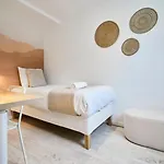 Maison Trois Avec Cour, Parking Gratuit 3*