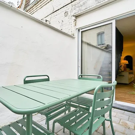 Maison Trois Avec Cour, Parking Gratuit Сasa de vacaciones *